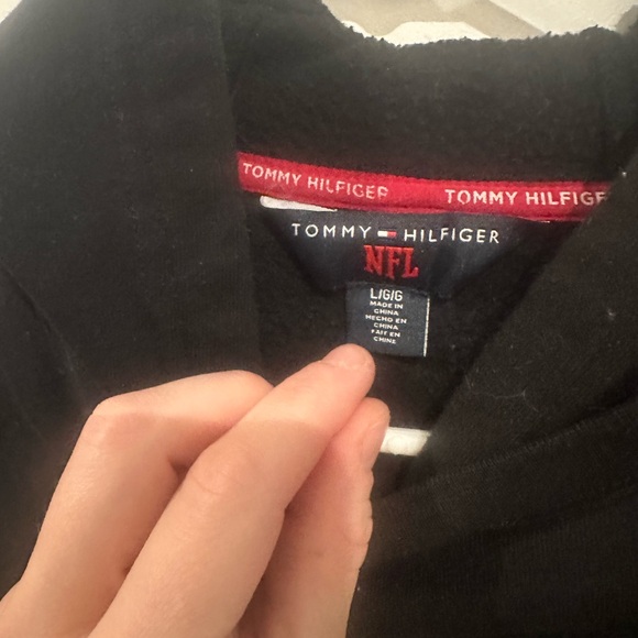 Tommy Hilfiger x Steelers - Picture 2 of 2